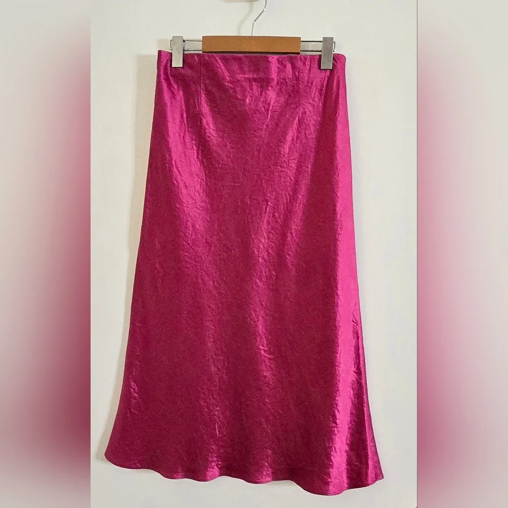 Babaton Vibrant Fuchsia Skirt - Picture 3 of 5